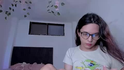 Snapshot of alexandre_chuad chatting on 06-06-26, 04:23 Alexa online show from 06-06-26, 04:23