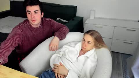 Snapshot of alexarti chatting on 02-05-26, 03:55 Alex online show from 02-05-26, 03:55