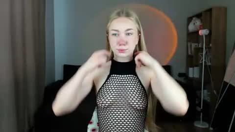 Alex online show from 06-11-26, 06:11