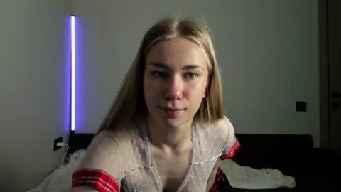 Alex online show from 06-19-26, 05:23