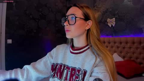 AlexaWilds online show from 04-12-26, 11:37