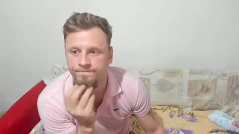 Snapshot of alexboy2022 chatting on 01-07-25, 05:09 onlyfans..alexyno2022 online show from 01-07-25, 05:09