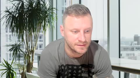 Snapshot of alexboy2022 chatting on 01-26-25, 03:14 onlyfans..alexyno2022 online show from 01-26-25, 03:14