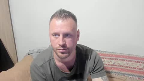 Snapshot of alexboy2022 chatting on 03-08-25, 07:09 onlyfans..alexyno2022 online show from 03-08-25, 07:09