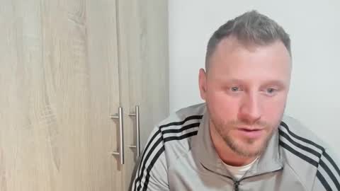 Snapshot of alexboy2022 chatting on 03-12-25, 08:10 onlyfans..alexyno2022 online show from 03-12-25, 08:10