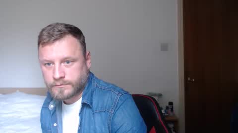 Snapshot of alexboy2022 chatting on 09-14-25, 12:15 onlyfans..alexyno2022 online show from 09-14-25, 12:15