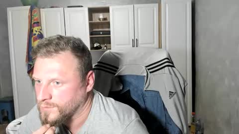 Snapshot of alexboy2022 chatting on 10-25-25, 08:47 onlyfans..alexyno2022 online show from 10-25-25, 08:47