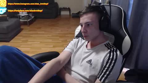 Alex online show from 10-11-25, 02:15
