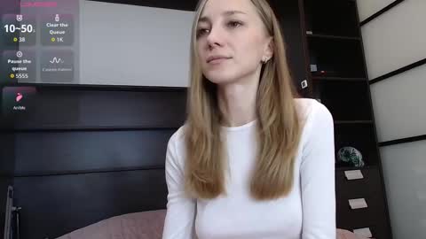 Snapshot of alexcandy69 chatting on 01-08-26, 02:08 Alex Candy online show from 01-08-26, 02:08