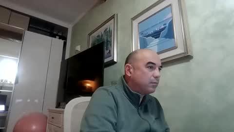 Snapshot of alexct77 chatting on 01-18-26, 01:09 alexct77 online show from 01-18-26, 01:09