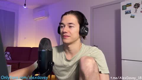           online show from 02-02-25, 05:42