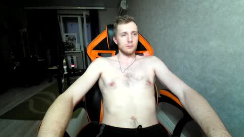 Snapshot of alexfox2018 chatting on 01-12-25, 01:27 Alex online show from 01-12-25, 01:27