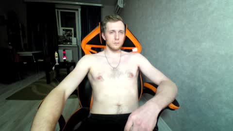 Snapshot of alexfox2018 chatting on 01-19-25, 10:28 Alex online show from 01-19-25, 10:28