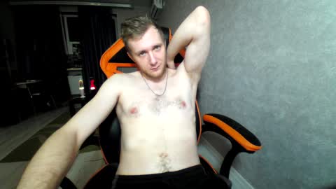 Snapshot of alexfox2018 chatting on 01-27-25, 03:28 Alex online show from 01-27-25, 03:28