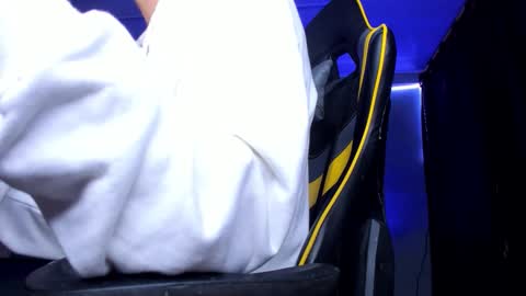 Snapshot of alexgiraldo__ chatting on 09-22-25, 10:50 alexgiraldo__ online show from 09-22-25, 10:50