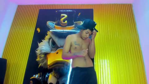 alexi_hot23 online show from 06-04-26, 08:48