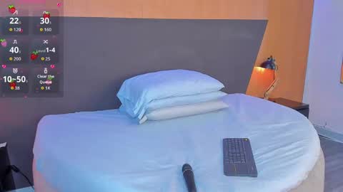 Alexia online show from 10-06-25, 03:37