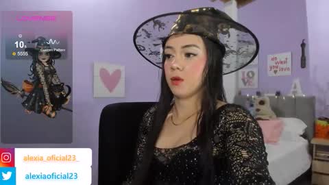 Snapshot of alexia_fit23 chatting on 10-30-25, 08:16 Alexia online show from 10-30-25, 08:16