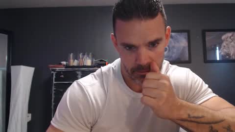 Alex online show from 09-10-25, 02:39