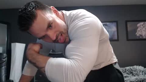 Snapshot of alexiarain chatting on 03-24-26, 01:43 Alex online show from 03-24-26, 01:43