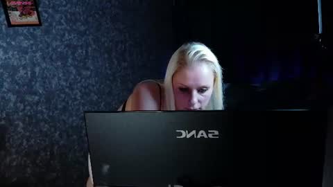 Snapshot of alexiawonder chatting on 07-05-26, 08:38 Alexia online show from 07-05-26, 08:38