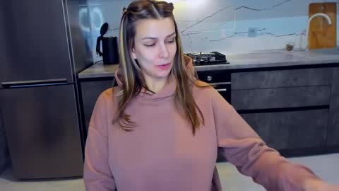 Snapshot of alexiayellow chatting on 02-24-25, 08:58 Alexia online show from 02-24-25, 08:58