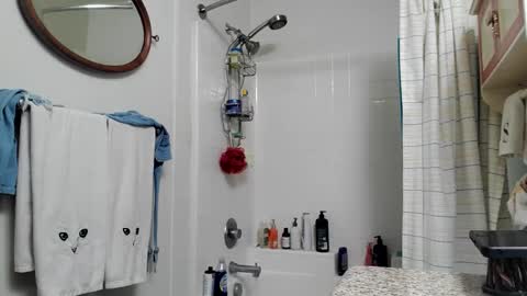 Snapshot of alexinside_you chatting on 12-22-25, 01:52 Alexinside you online show from 12-22-25, 01:52