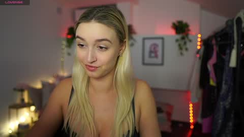 Alexis Texas online show from 12-03-24, 10:40