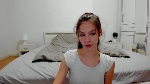 Alex online show from 10-03-25, 05:54