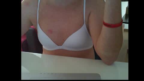 Alexia online show from 10-12-25, 11:53