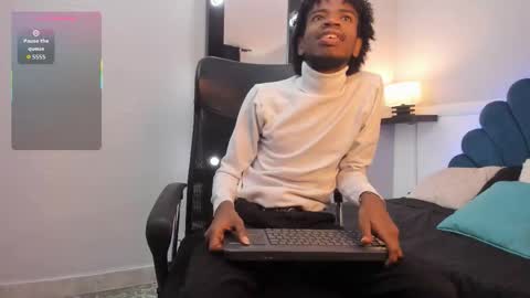 Snapshot of alexjaccob chatting on 10-23-25, 01:21 Alex Jaccob online show from 10-23-25, 01:21