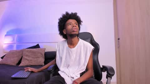 Snapshot of alexjaccob chatting on 11-10-25, 01:10 Alex Jaccob online show from 11-10-25, 01:10