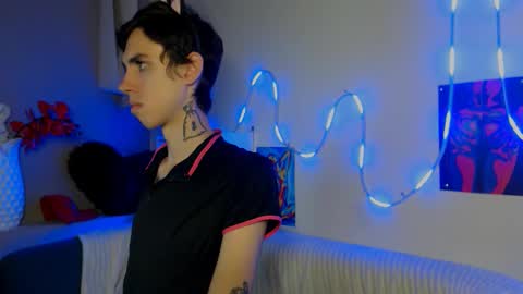 Snapshot of alexnaughty14 chatting on 10-12-25, 07:51 alexnaughty14 online show from 10-12-25, 07:51