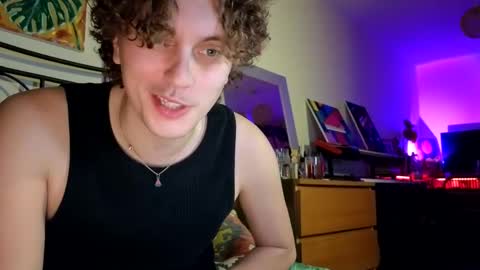 Snapshot of alexrhodesxxx chatting on 12-01-24, 10:32 Alex online show from 12-01-24, 10:32