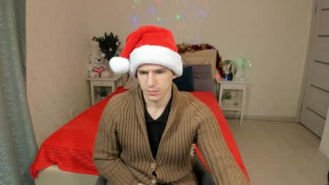 Snapshot of alexs_771 chatting on 12-28-24, 12:35 Dennis online show from 12-28-24, 12:35