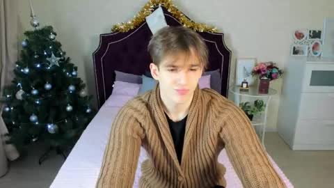 Snapshot of alexs_771 chatting on 12-30-24, 12:20 Dennis online show from 12-30-24, 12:20