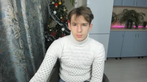 Snapshot of alexs_771 chatting on 01-09-25, 12:19 Dennis online show from 01-09-25, 12:19