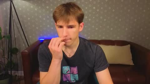 Snapshot of alexs_771 chatting on 09-30-25, 12:10 Dennis online show from 09-30-25, 12:10