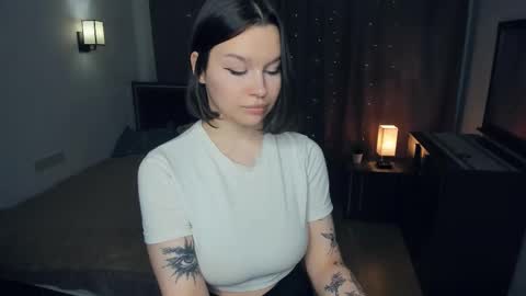 Snapshot of alexstech chatting on 11-25-25, 09:04 Alex online show from 11-25-25, 09:04