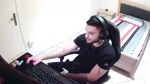 alexthepro00 online show from 05-19-26, 12:38