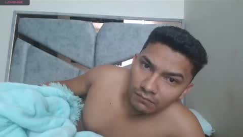 alex y luisa online show from 02-12-25, 02:21