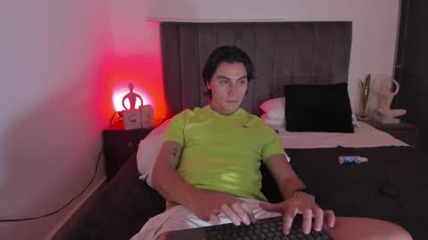 Alexxander Hall online show from 09-10-25, 08:53