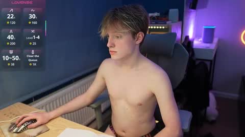 Snapshot of alexycutie chatting on 02-08-26, 06:00 Alexycutie online show from 02-08-26, 06:00