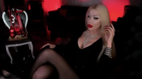 Snapshot of alfa_female chatting on 09-09-25, 05:34 AlfaFemale online show from 09-09-25, 05:34