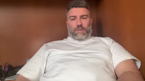 Snapshot of alfali chatting on 05-10-26, 10:31 alfali online show from 05-10-26, 10:31