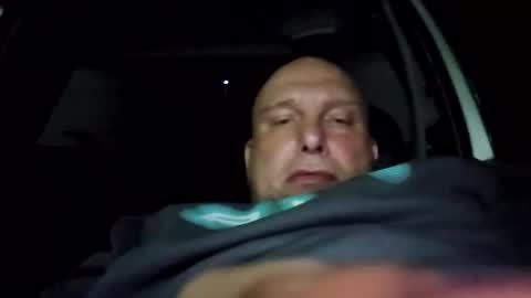 Snapshot of alfonz51 chatting on 10-18-25, 05:21 alfonz51 online show from 10-18-25, 05:21