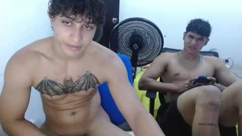 Snapshot of alfred_cantillo chatting on 04-10-26, 04:06 alfred_cantillo online show from 04-10-26, 04:06