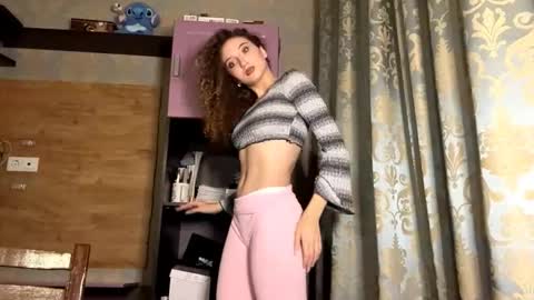 Tatiana online show from 11-18-25, 04:44