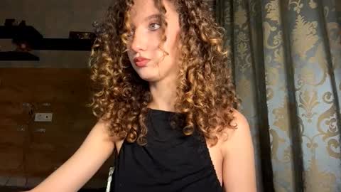 Tatiana online show from 11-22-25, 04:28