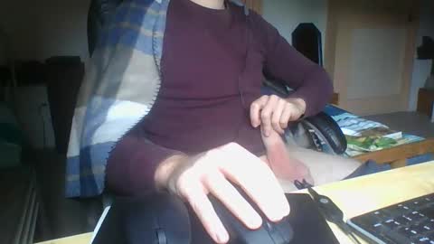 Snapshot of alfredosred123 chatting on 10-07-25, 10:45 Alfredo Ginger huge cock online show from 10-07-25, 10:45